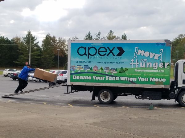 ApexMoving+StorageHolidayFoodDrive2018_Kittrell (4).jpg